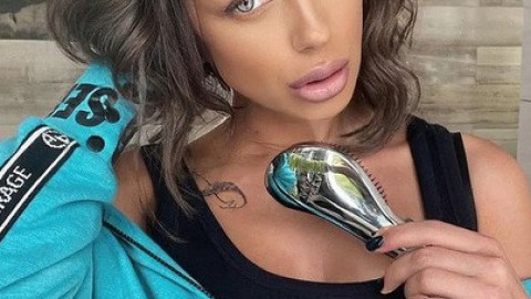 Емануела взриви нета: Стана студентка и призна с кого си ляга!