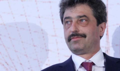 Цветан Василев: Продавачите на ”Виваком” ще си поделят €650 млн. кеш