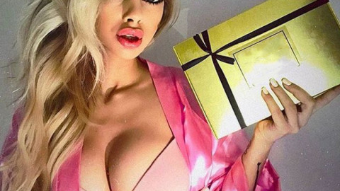 Сузанита отново изригна със скандални снимки