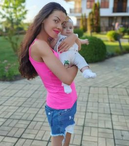 Славея Сиракова