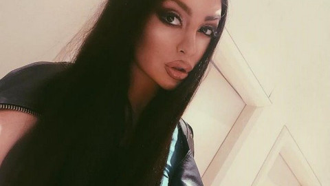 Щерката на Лияна наду джуки като на кукла за мъжки страсти