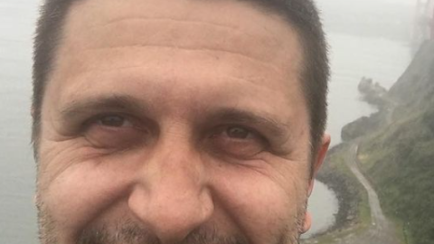 Асен Блатечки налита все на млади мадами (Вижте)