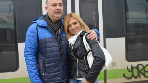 Орхан Мурад грее с нова жена до себе си