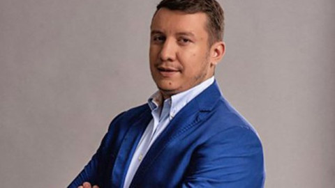 Ето го новия мъж до Анелия