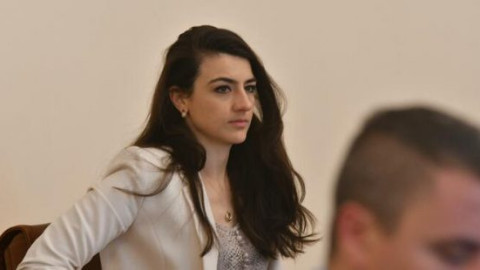 Лена Бориславова си намери майстора