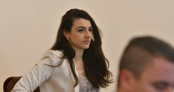 Лена Бориславова си намери майстора