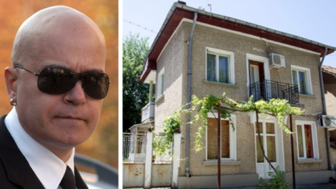 Цигани вършеят из родния дом на Слави Трифонов с неговата благословия