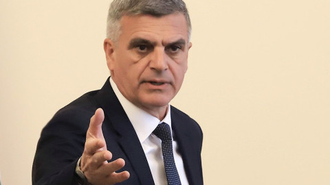 Координаторката на Стефан Янев е в тясна връзка с мафията
