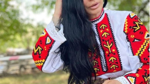 Цеци Красимирова се спретна като селска мома в Жеравна