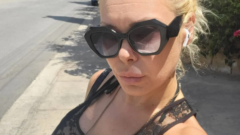 Пълен шаш: Сашка Васева разплака Албена Вулева