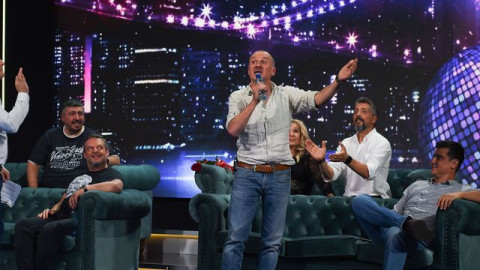 Гала като зомбирана: Стефан я взе за „златната кокошка“