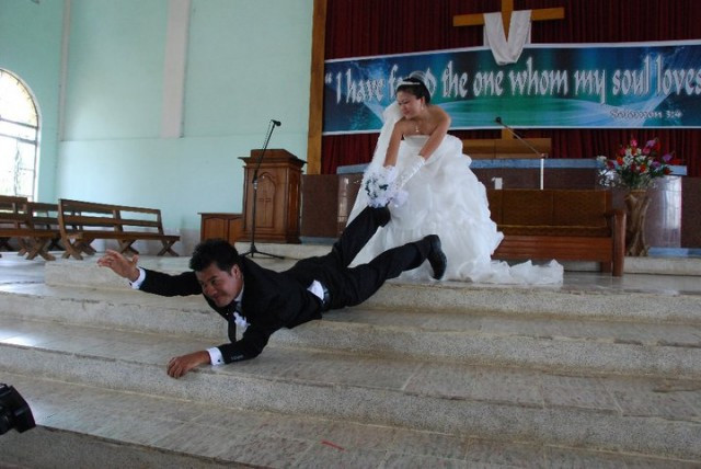 Младоженец инсценира смъртта си, за да не се ожени