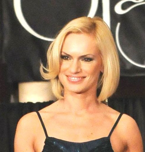 Ива Екимова е заплашена от Ваня Червенкова заради миналото й