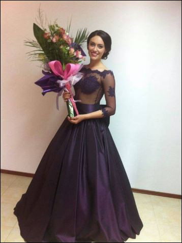 Джулия бе абитуриентка 2014