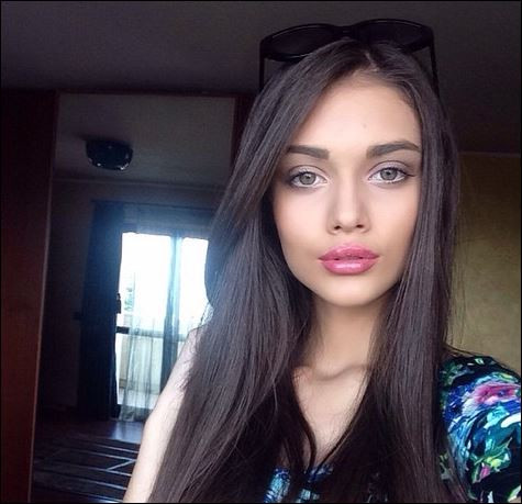 Никол на Куини Алис хубавее от ден на ден и ще задмине сестра си по хубост