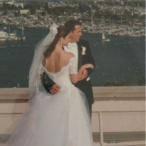 Кадър от сватбата на Андреа и Скот преди 22 години