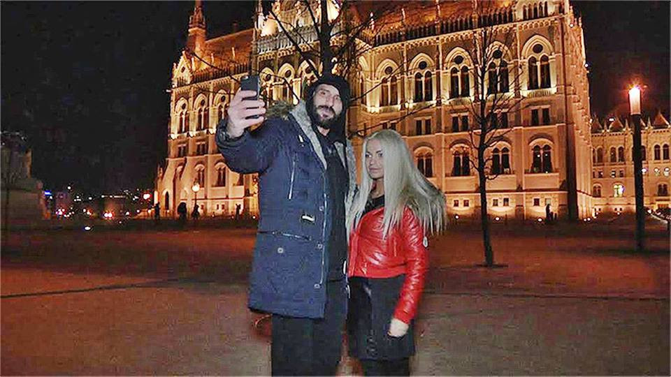Българи на три морета: Габчето укроти Емо, той предизвика фурор в банята