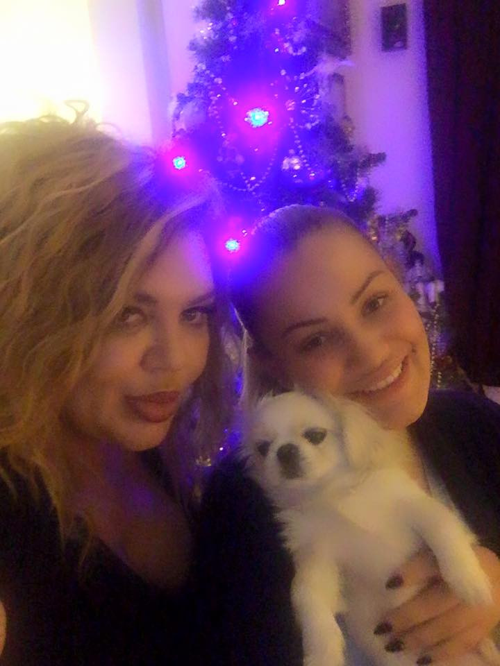 С красивата си дъщеря