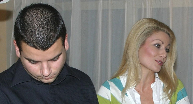 Венета Райкова не можа да откопчи мъжа от Вихра, но направи два удара след флирта им