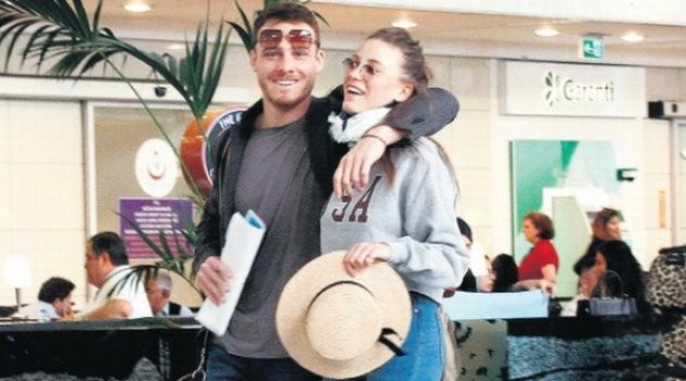 serenay-sarikaya-ve-kerem-bursin-