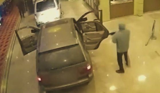 Коко Динев в шок: Ето кой бандит посегнал на казиното му! - Снимка 2