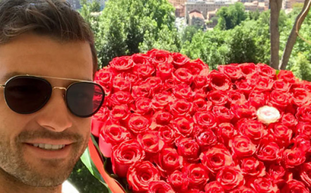 Григор Димитров получи сърце от рози за РД, но от кого?