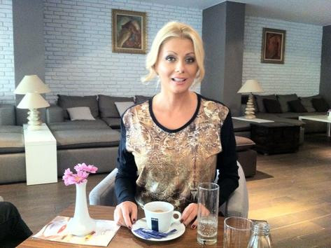Венета Райкова се стопи предпремиерно