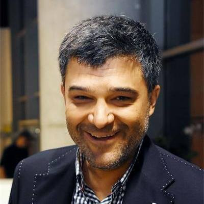 Тодор Славков се подмлади