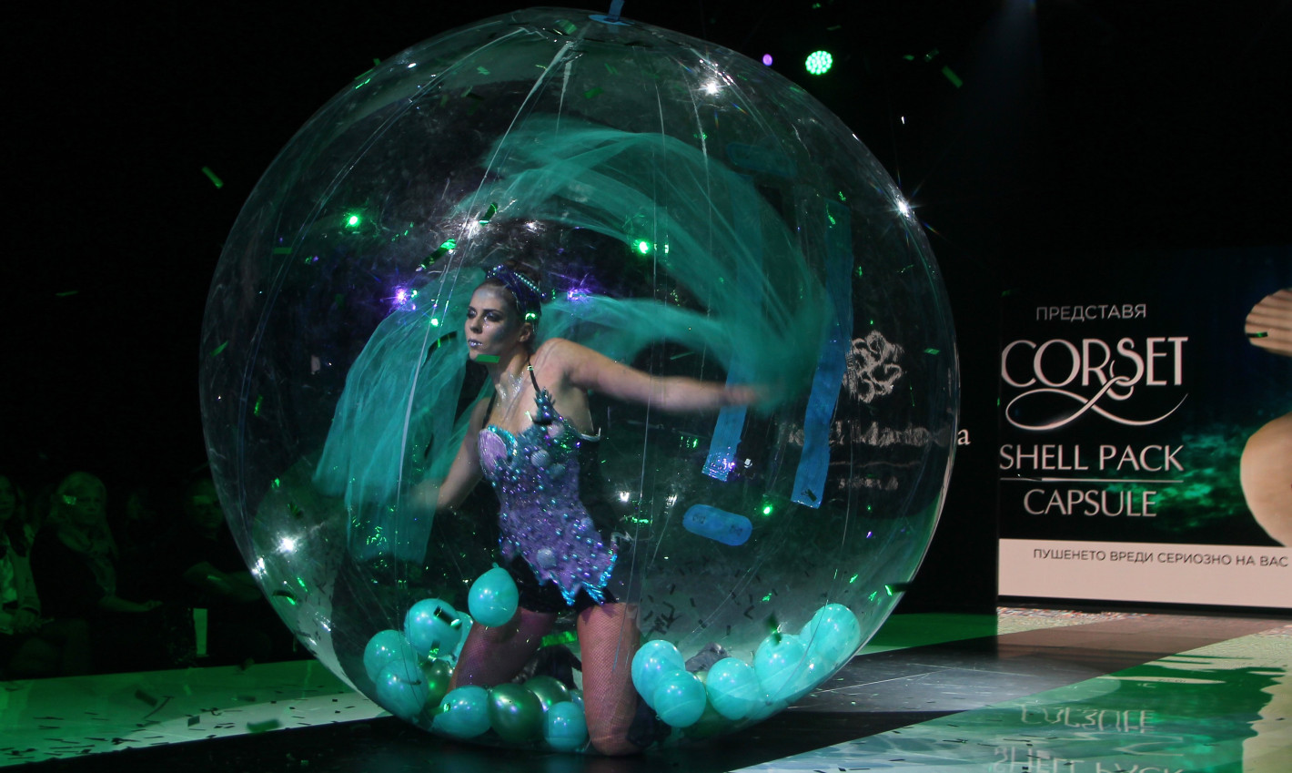 Първата дама Десислава Радева гост на Sofia Fashion Week - Снимка 2