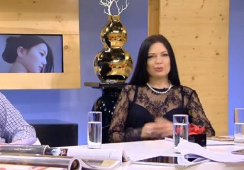 Разголената Весела Нейнски втрещи: Фриволното й поведение докара киселини на Сашо Кадиев и Деси Стоянова!