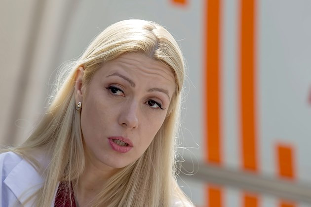 Деси Бакърджиева