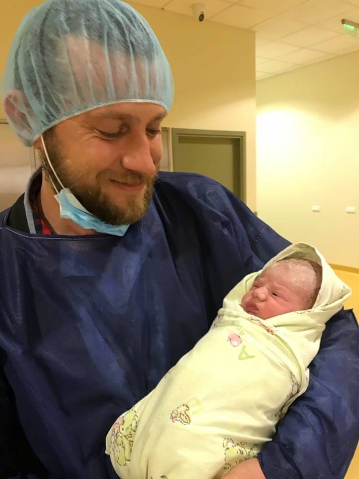 Веселин Плачков и Мариана Попова станаха родители на малката Екатерина сн. Фейсбук