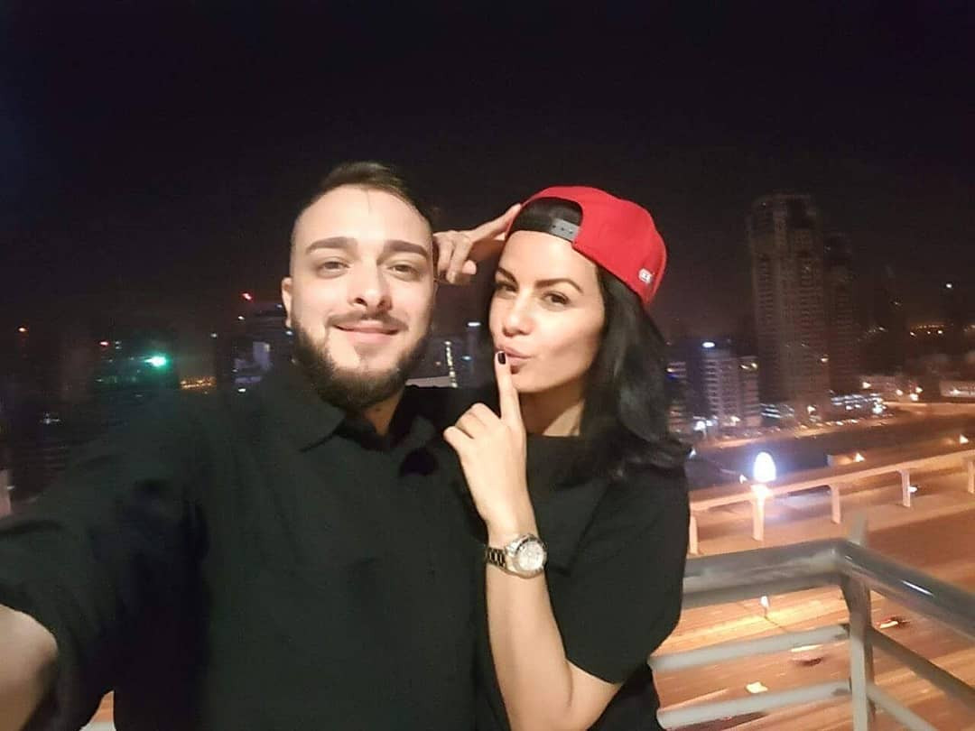 Криско глези любимата си в Дубай