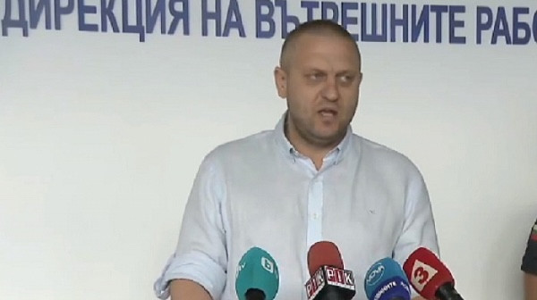 Син проплака в дома на ексшефа на СДВР Георги Хаджиев - Снимка 3
