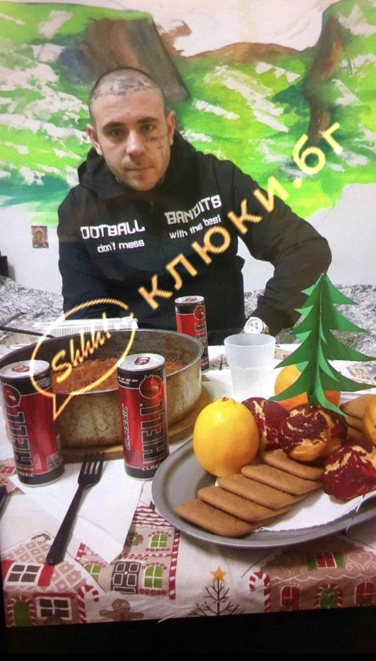 Ексклузивно: СНИМКИ на Георги Семерджиев на Коледа в Централен софийски затвор! Яде и пие на аванта, след като затри две семейства