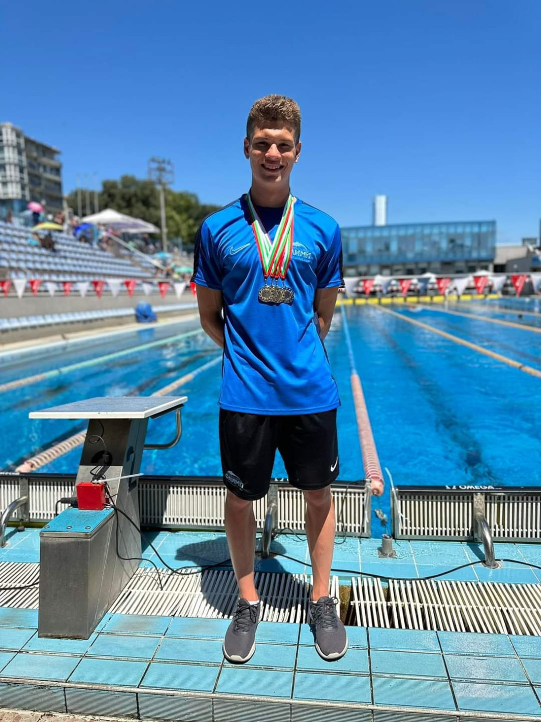 Национална гордост! Алекс Стойнов стана трикратен републикански шампион по плуване - Снимка 2
