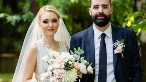 И Поли Гергушева не изневери на модата и вдигна две сватби (ГАЛЕРИЯ СНИМКИ)