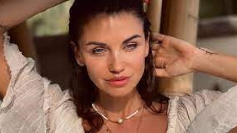Диляна Попова заживя с грозник!Къде отиде новото й гадже