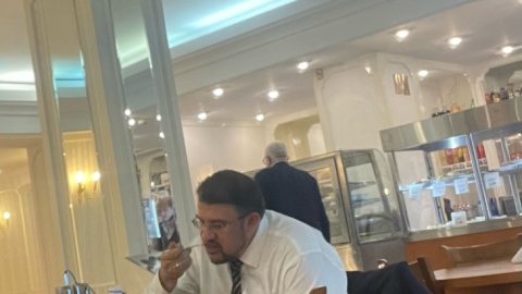 Нестихващият апетит на Настимир Ананиев стана повод за подигравки