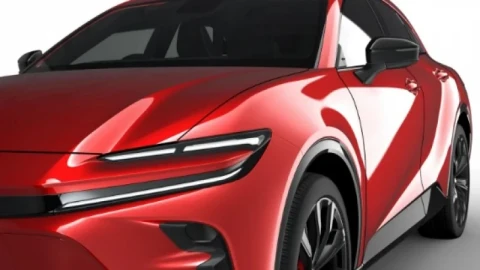 Разход от само 4,7 на 100 км: Toyota с нов премиум кросоувър ВИДЕО