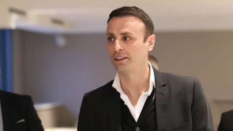 Гласовете за Бербатов растат с всеки изминал ден