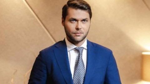 По кого си падна Алек Младенов: Ще има ли нова звездна двойка?