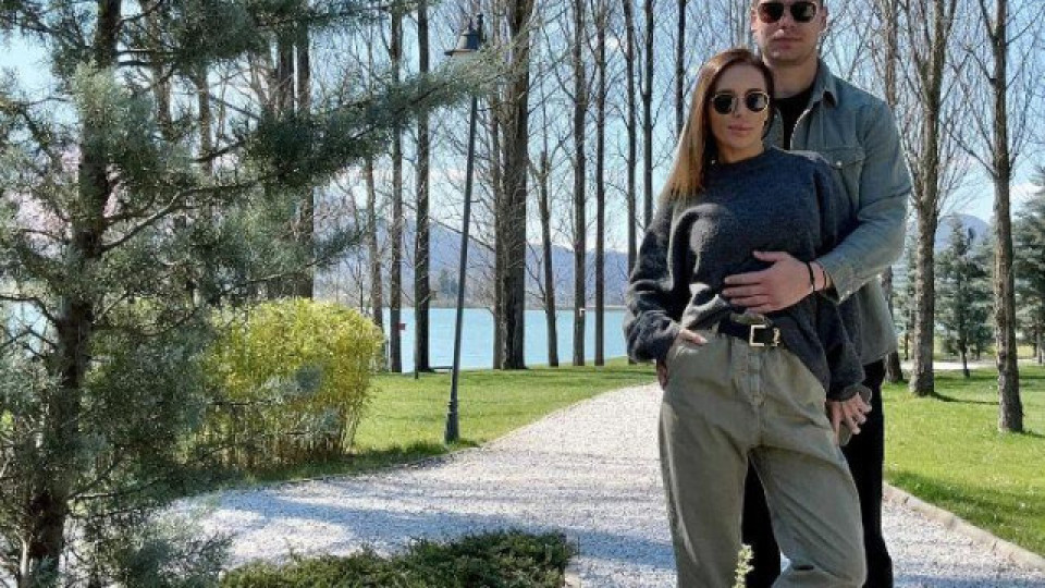 Бомба! Мика Стоичкова чака бебе от годеника си (Ето кога вдигат сватба)