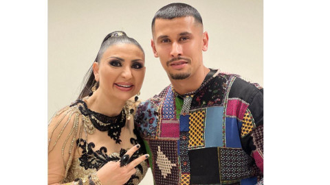 Софи Маринова върти луда любов с озвучителя си