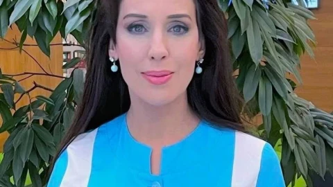 Д-р Неделя Щонова свирела на пиано в Париж, за да си плати хотела