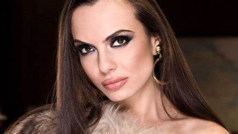 Лияна изпоти мъжката част от аудиторията: Пусна се от Малдивите