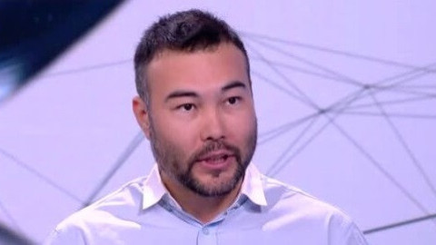 Как Миро от „Островът“ продаде на британци личните данни на хиляди българчета?