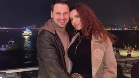 Този българин ли е? Сано взриви мрежата за 50-гошнината на жена си (Снимки)