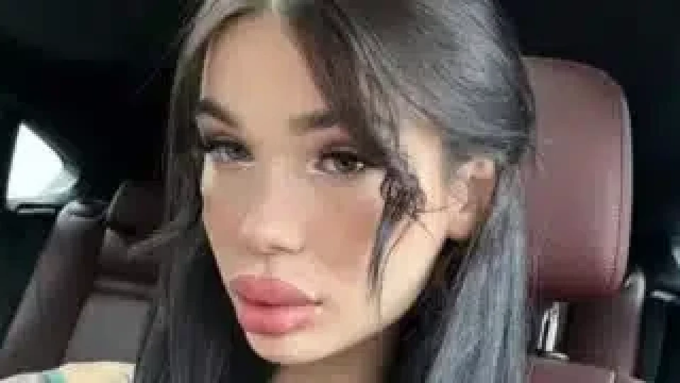 Анджела от „Биг Брадър“ разкри как се е решила да изкарва прехраната си с най-древната професия