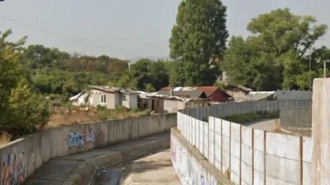 Ромският пастор на ПП зове всички софийски роми да излязат да защитят незаконен катун в „Захарна фабрика“